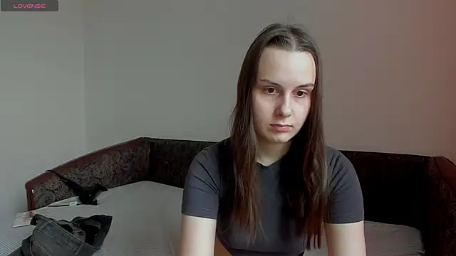 Kelly Cartier online show from April 4, 12:01 pm