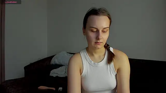 Kelly Cartier online show from June 24, 4:38 pm