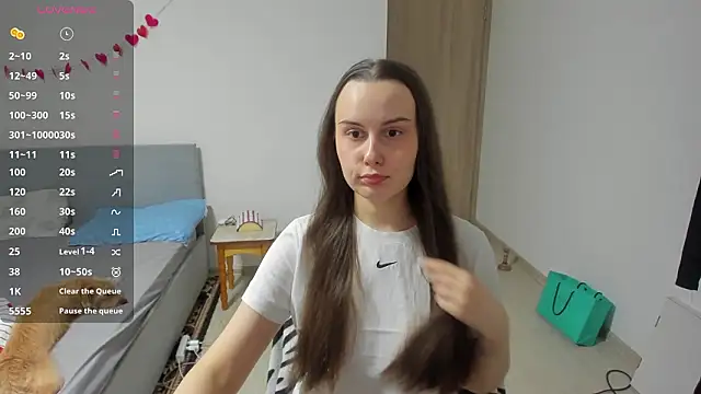 Kelly Cartier online show from February 19, 5:43 pm