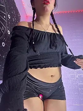 ZeziGamingg online show from January 17, 7:23 am