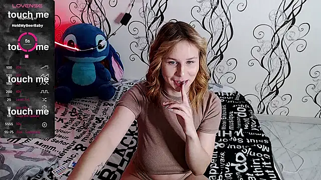 Snapshot of RoyAngela chatting on November 13, 2:54 pm RoyAngela online show from November 13, 2:54 pm