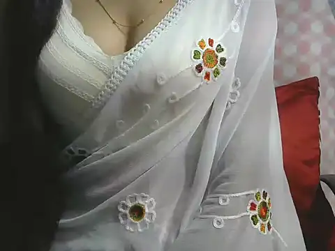 Snapshot of sheetal-sheetal95 chatting on November 6, 11:03 am sheetal-sheetal95 online show from November 6, 11:03 am