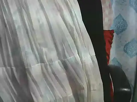 Snapshot of sheetal-sheetal95 chatting on November 10, 4:56 pm sheetal-sheetal95 online show from November 10, 4:56 pm