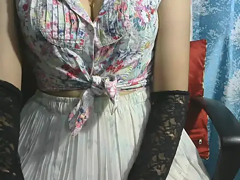 sheetal-sheetal95 online show from April 23, 6:09 pm