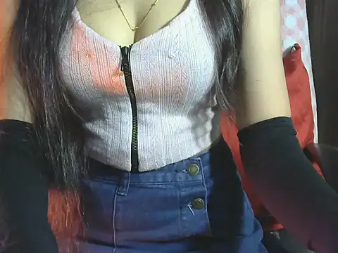 Snapshot of sheetal-sheetal95 chatting on December 5, 11:20 am sheetal-sheetal95 online show from December 5, 11:20 am