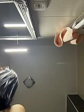 Lexi Storm online show from April 16, 6:03 am