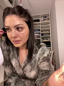 Lexi Storm online show from November 17, 5:33 am