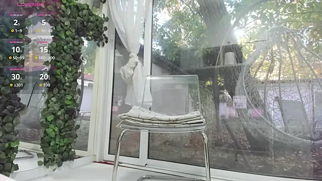 Lexi Storm online show from October 25, 5:50 am