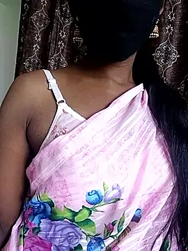 Snapshot of kavya-telugu84 chatting on November 25, 8:14 am kavya-telugu84 online show from November 25, 8:14 am