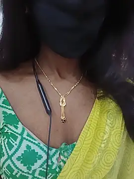 Snapshot of kavya-telugu84 chatting on June 13, 10:08 pm kavya-telugu84 online show from June 13, 10:08 pm