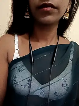 Snapshot of kavya-telugu84 chatting on October 25, 11:38 pm kavya-telugu84 online show from October 25, 11:38 pm