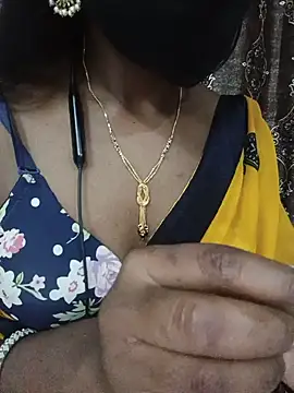 Snapshot of kavya-telugu84 chatting on June 17, 7:24 pm kavya-telugu84 online show from June 17, 7:24 pm