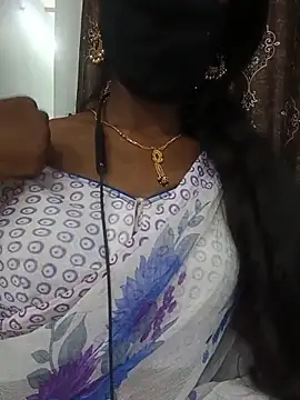 Snapshot of kavya-telugu84 chatting on June 18, 6:35 pm kavya-telugu84 online show from June 18, 6:35 pm