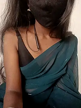 Snapshot of kavya-telugu84 chatting on November 13, 6:28 am kavya-telugu84 online show from November 13, 6:28 am