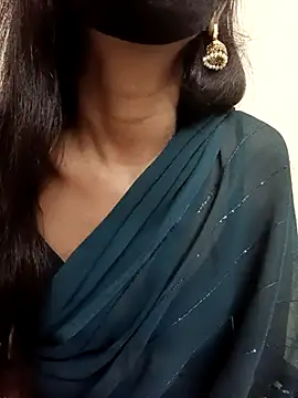 Snapshot of kavya-telugu84 chatting on September 26, 10:27 pm kavya-telugu84 online show from September 26, 10:27 pm