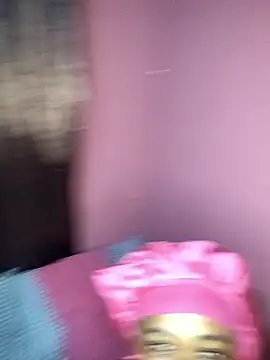 Snapshot of BrownRoxxane6 chatting on October 7, 7:26 pm BrownRoxxane6 online show from October 7, 7:26 pm