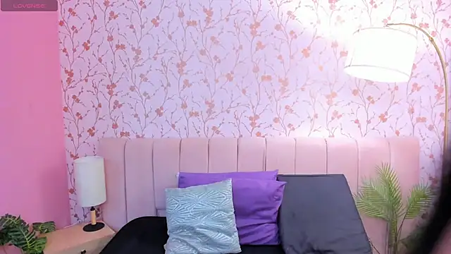 ariannaliss online show from October 6, 12:17 pm
