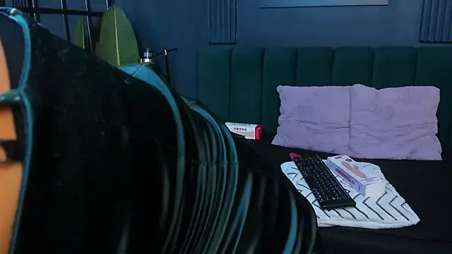 ariannaliss online show from September 23, 6:48 pm