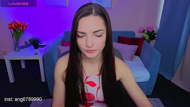 MyEllaLuvs online show from October 3, 1:34 pm