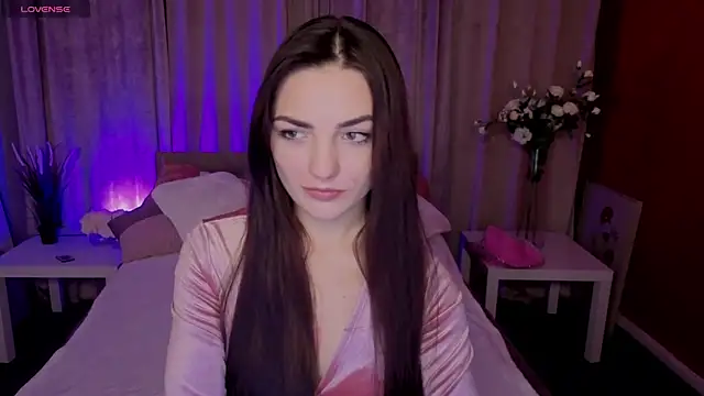 MyEllaLuvs online show from October 11, 8:32 pm