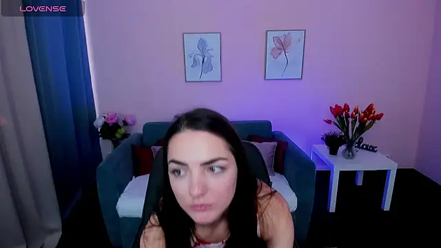 MyEllaLuvs online show from September 16, 1:23 pm