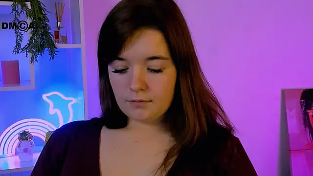 nika-still online show from October 19, 1:58 pm