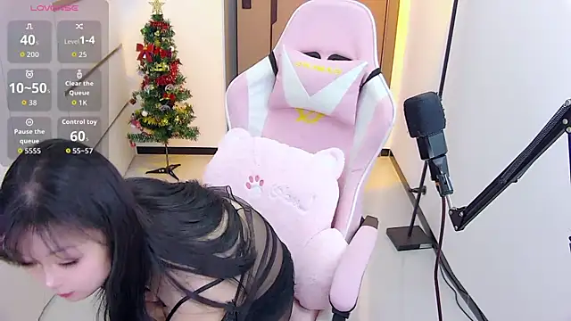 Fioriy66 online show from December 15, 8:20 am