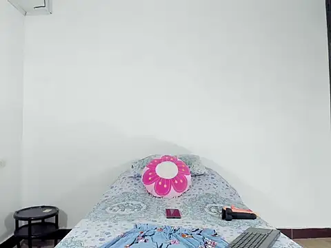 caamii foxx online show from October 1, 1:48 pm