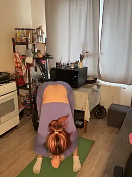 EileenKenner online show from April 7, 3:58 pm