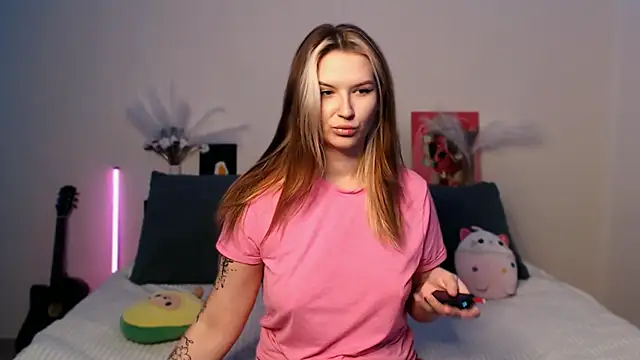 EileenKenner online show from December 5, 5:33 pm