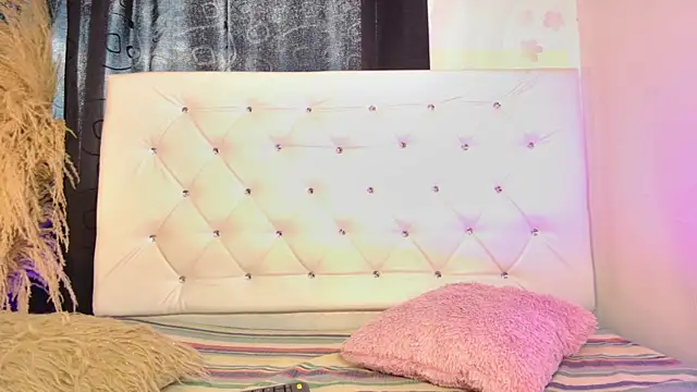 tatixxxvega online show from April 1, 5:54 pm