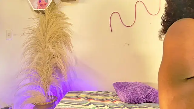 tatixxxvega online show from October 29, 1:21 pm