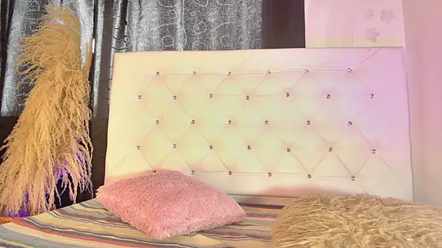 tatixxxvega online show from April 8, 5:58 pm