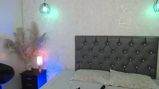 Snapshot of Serena_Houstonn chatting on July 9, 10:48 am Serena Houstonn online show from July 9, 10:48 am