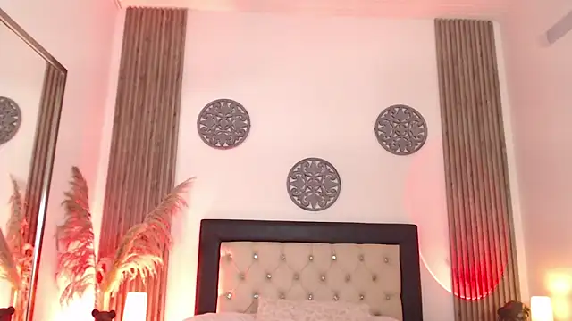 Serena Houstonn online show from March 20, 11:33 am