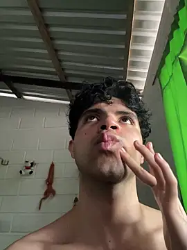 Axel-Mejia online show from April 8, 7:48 pm