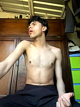 Axel-Mejia online show from November 17, 6:45 pm