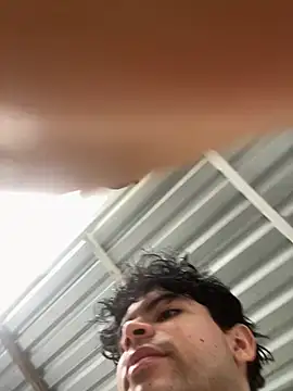 Axel-Mejia online show from April 18, 8:09 pm