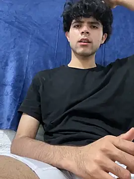 Axel-Mejia online show from November 5, 2:36 am