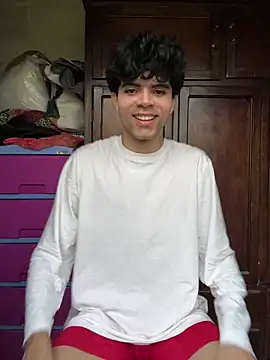 Axel-Mejia online show from February 17, 1:08 pm