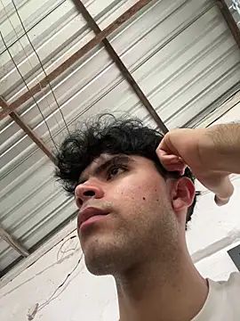 Axel-Mejia online show from March 9, 6:55 pm