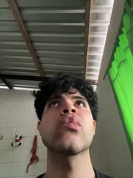 Axel-Mejia online show from April 7, 3:36 pm