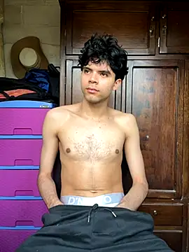 Axel-Mejia online show from November 25, 1:22 pm