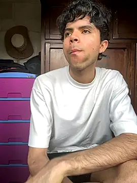 Axel-Mejia online show from October 24, 7:13 pm