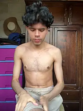 Axel-Mejia online show from December 2, 1:46 pm