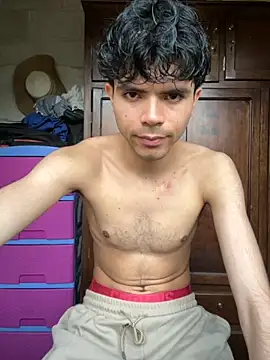 Axel-Mejia online show from December 5, 7:34 pm