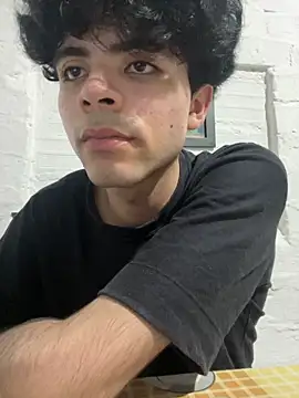 Axel-Mejia online show from May 27, 1:57 am