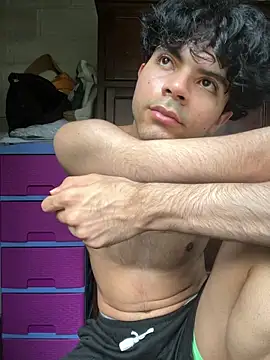Snapshot of Axel-Mejia chatting on June 4, 7:51 pm Axel-Mejia online show from June 4, 7:51 pm