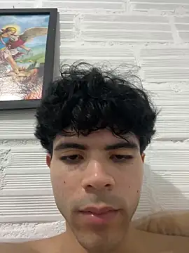 Axel-Mejia online show from February 6, 1:34 am