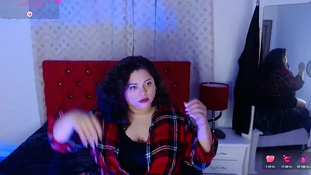 merly chica online show from October 10, 1:01 pm